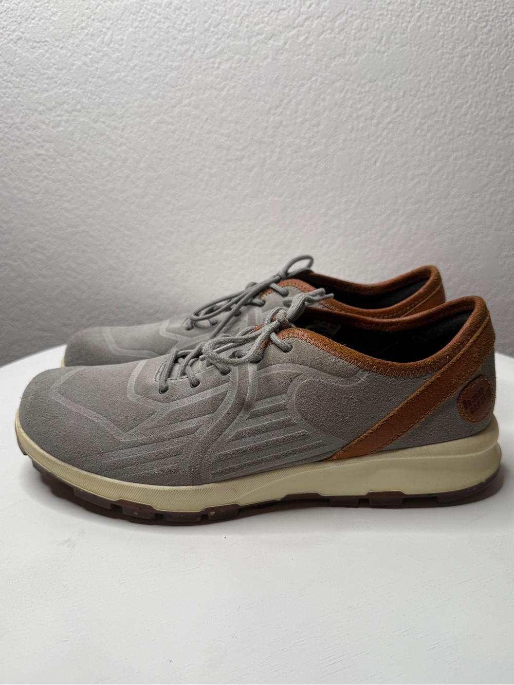 Hanwag Valpega Gray Suede Walking Lace‑Up Sneakers Brown Trim Size 8.5